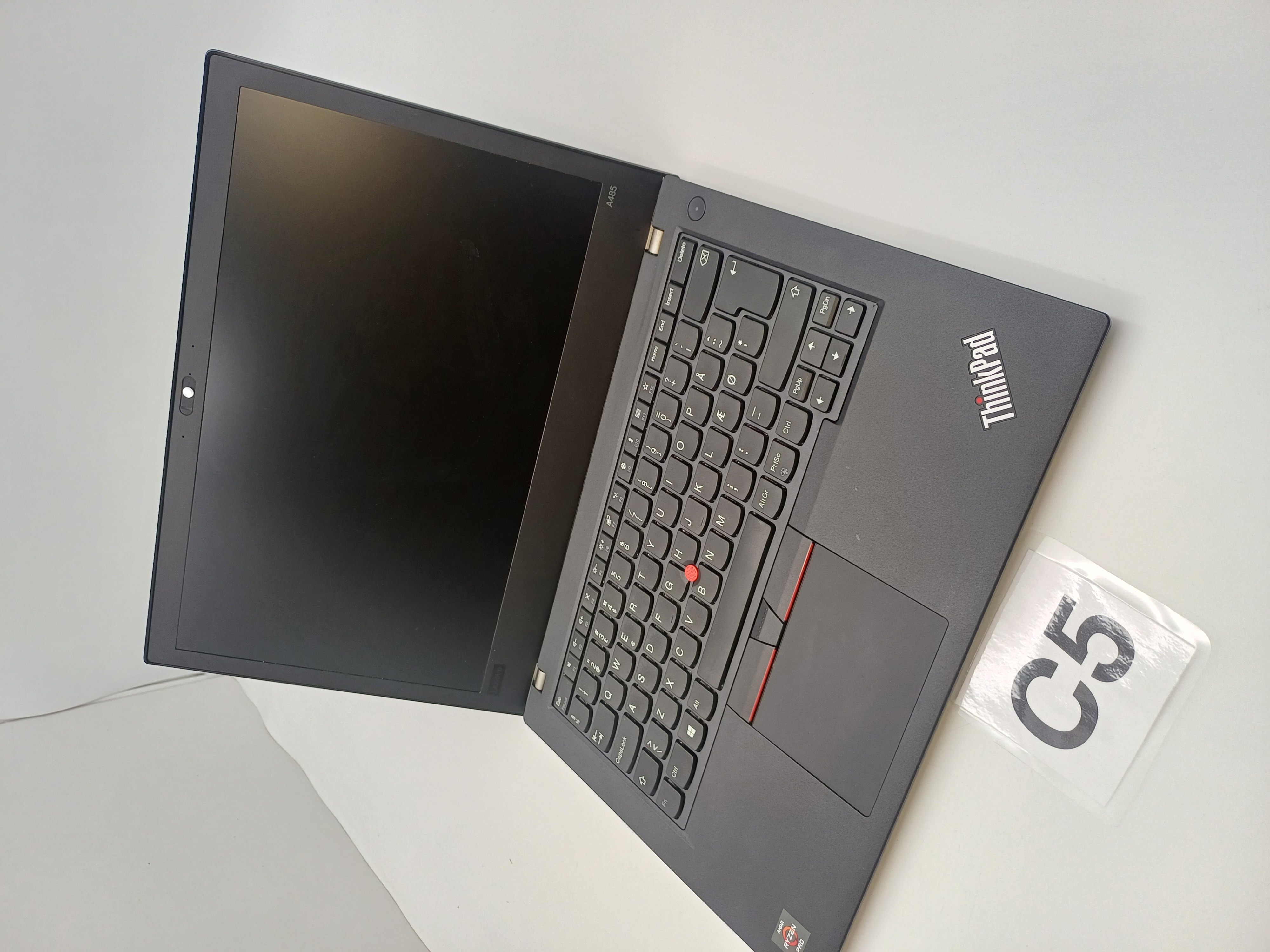 2824715640 - Laptops