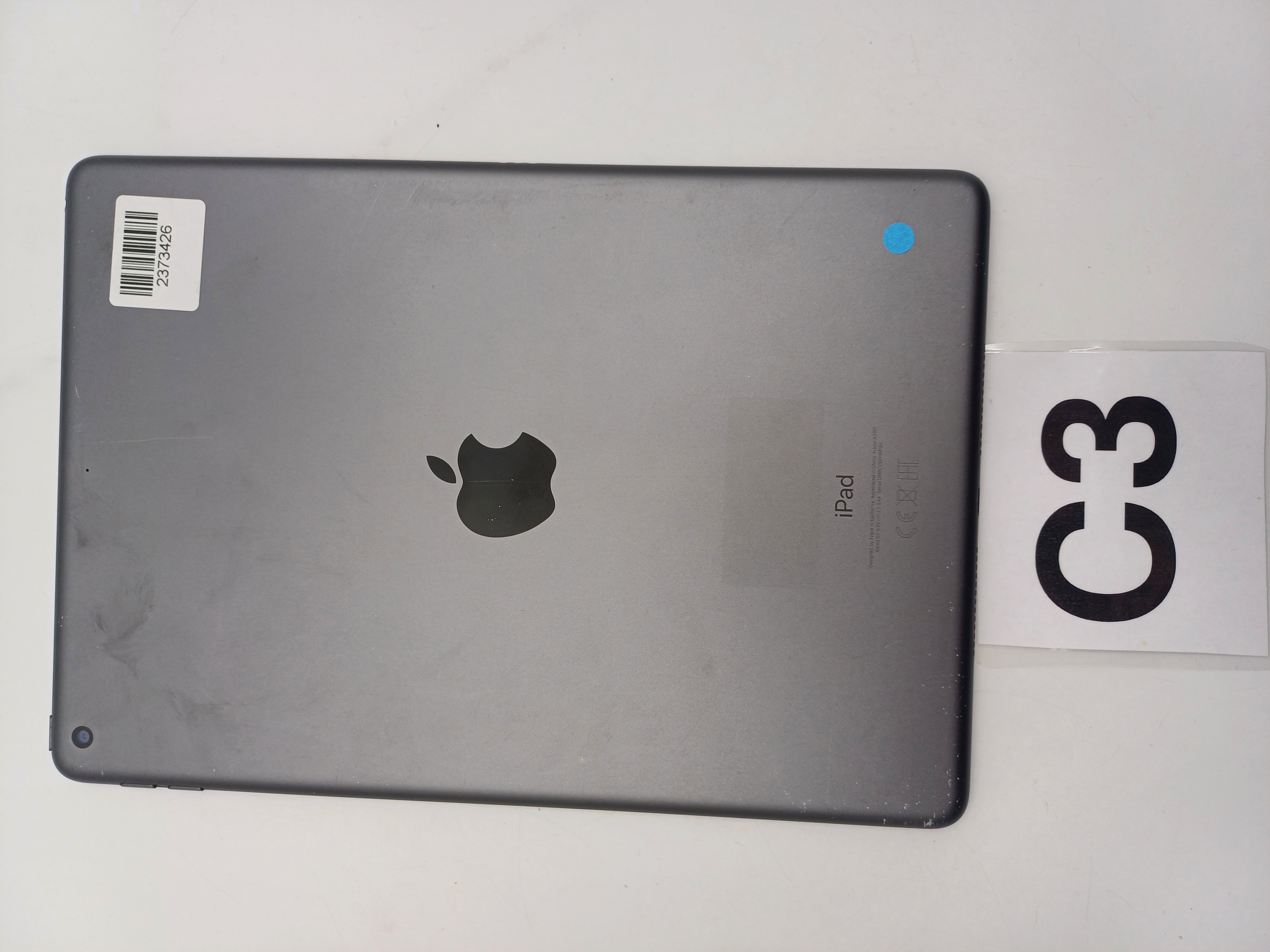 2824715640 - iPads
