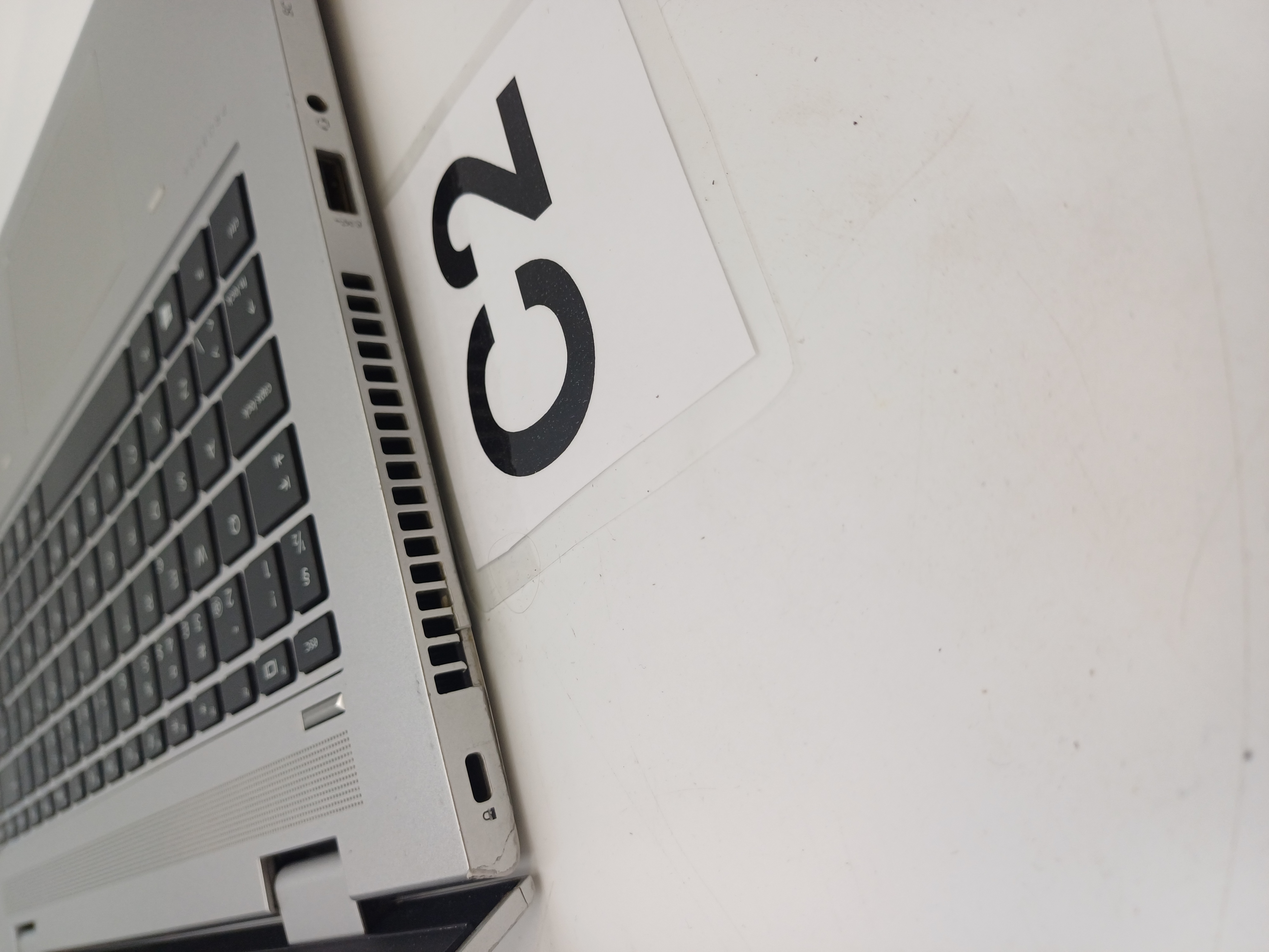 2909097255 D-grades Laptops